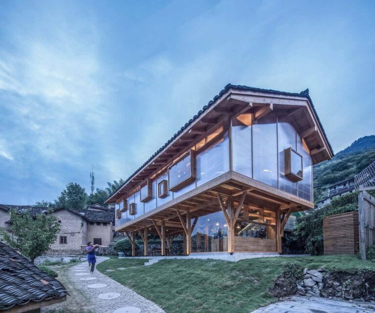 Mountain House in Mist | Shulin Architectural Design