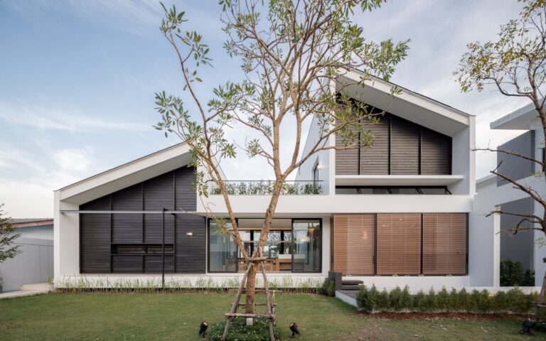 Multiple Courtyard House | Poetic Space Studio