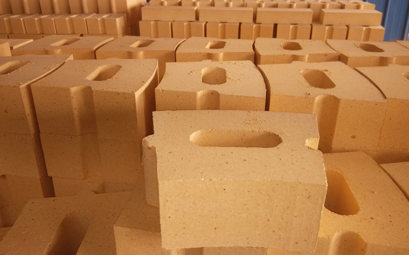 What are Refractory Bricks?