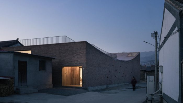 Zhan Yuan Courtyard House for Gazing | Wee Studio