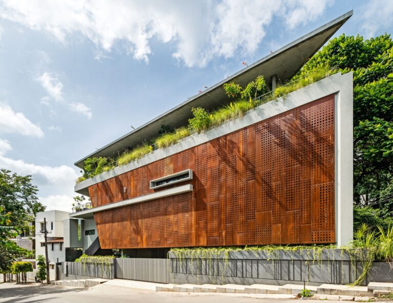 Cloaked Residence | Cadence Architects