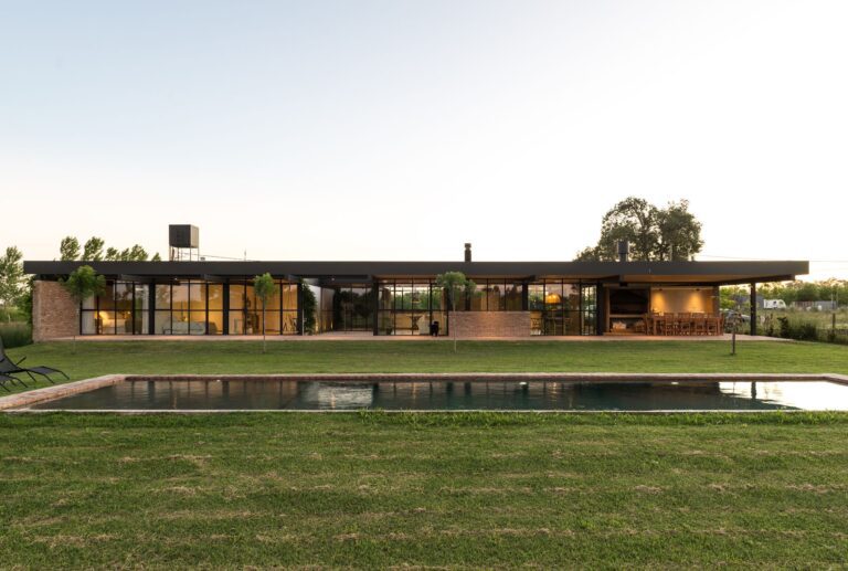 La Cañada House | Parada Cantilo Estudio