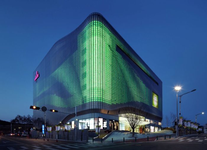 Artificial Lighting in Architecture