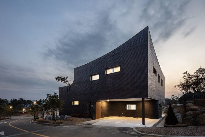 Wing House | Urban Terrains Lab