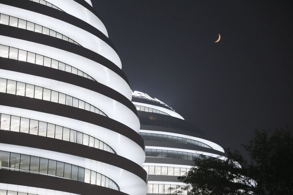 Zaha Hadid's Revolutionary Architecture: 10 Award-Winning Masterpieces ...