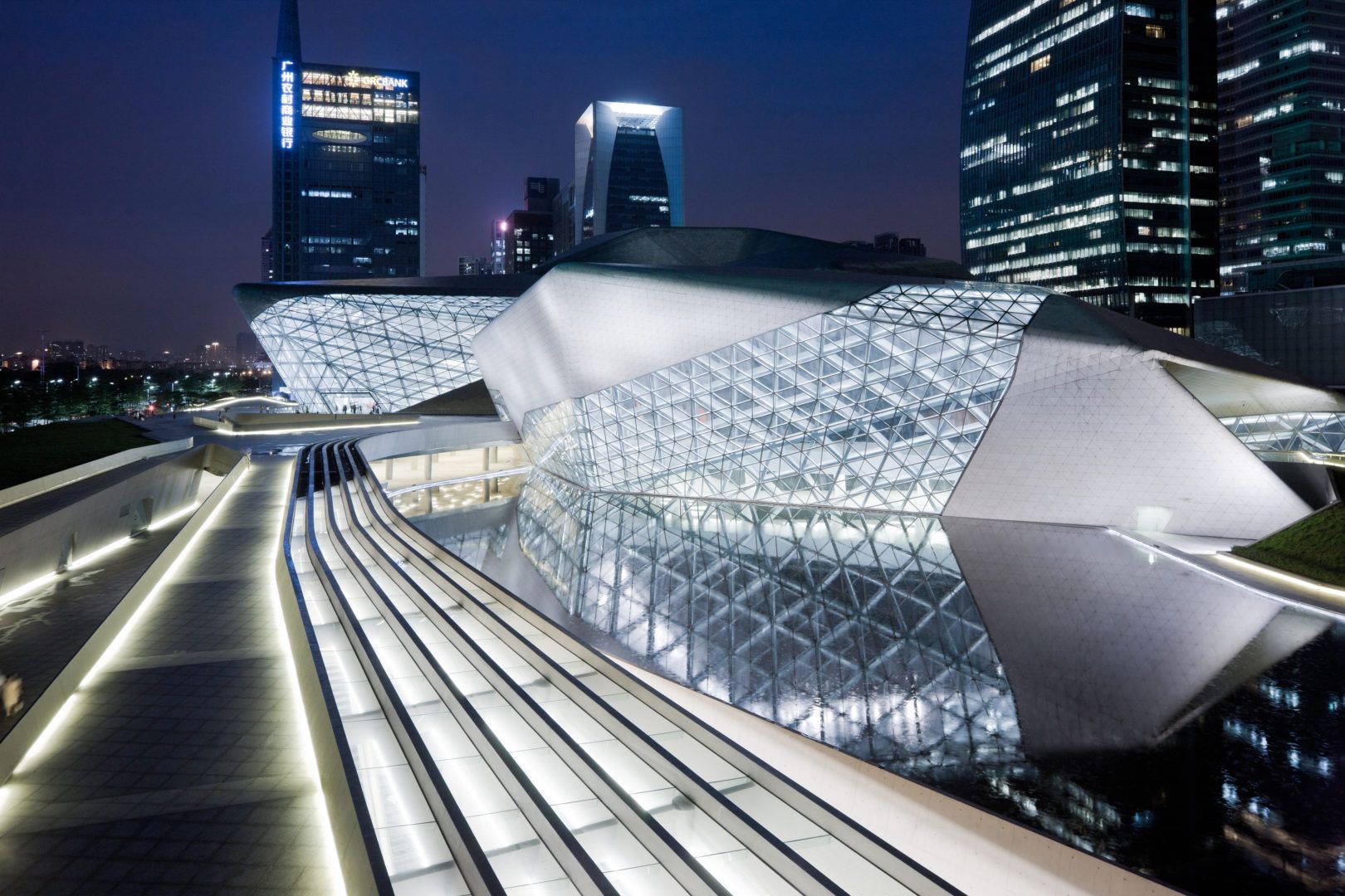Arch2O-On Her Birthday- 10 of Zaha Hadid's Remarkable Award-Winning Architecture150