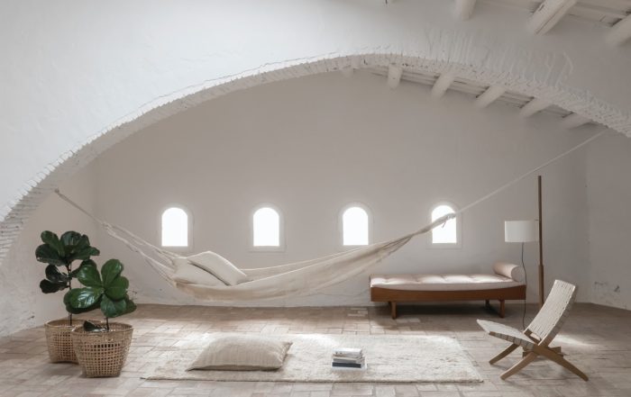 hammocks in interiors and exteriors 