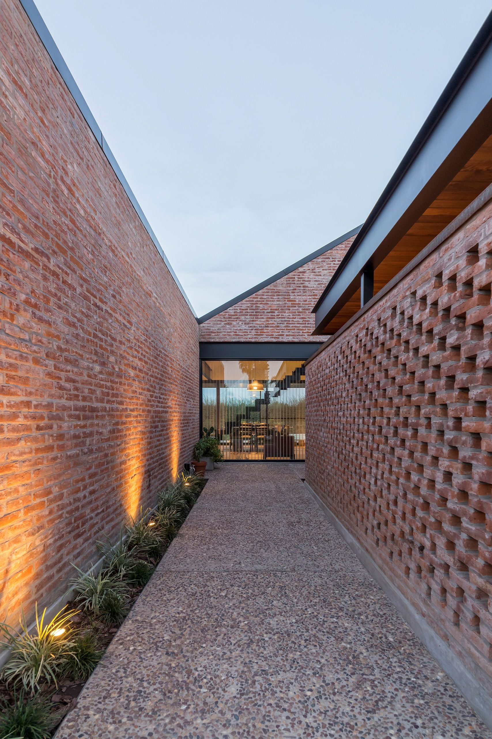 Arch2O house in san marino funes hills mariel suarez 12