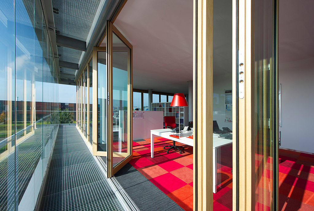 Balcony Glazing - SL Comfort Façade | Solarlux - Image 4