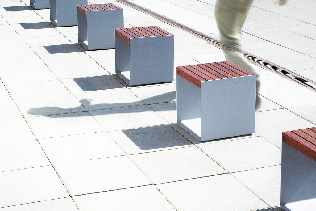 Outdoor Stool - Radium | mmcité - Image 3