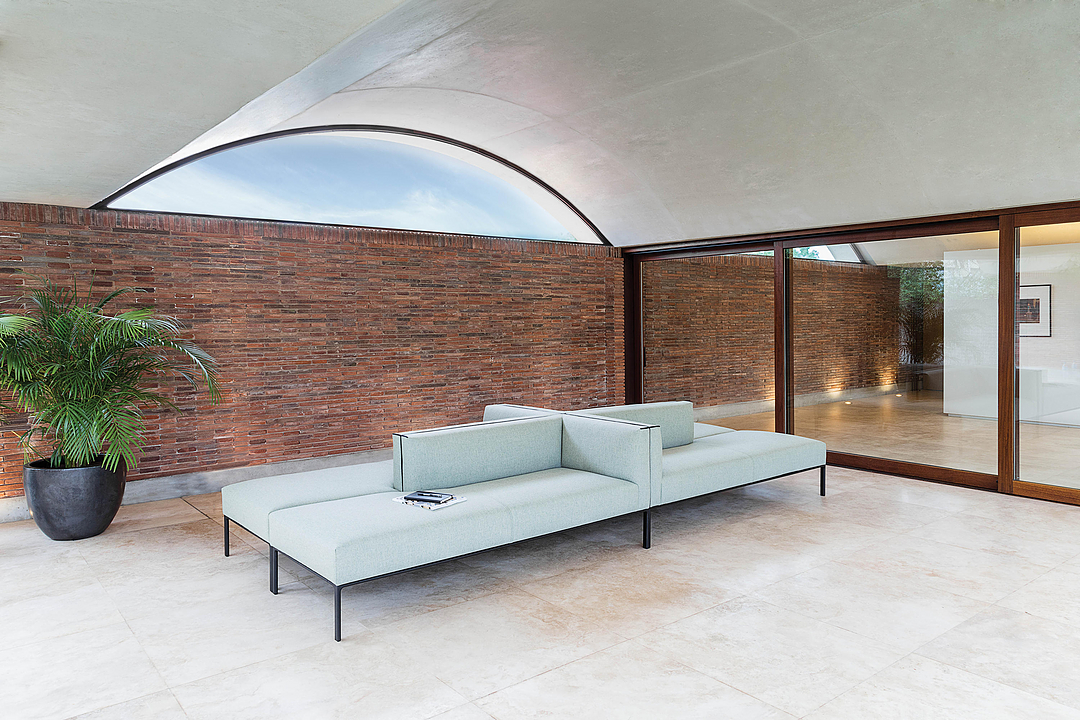Sofa and Ottoman | Andreu World - Image 2
