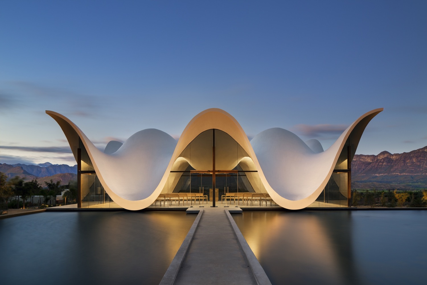 10 of the most Iconic buildings of modern architecture