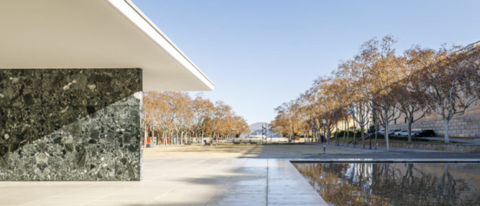 Iconic Buildings of Modern Architecture