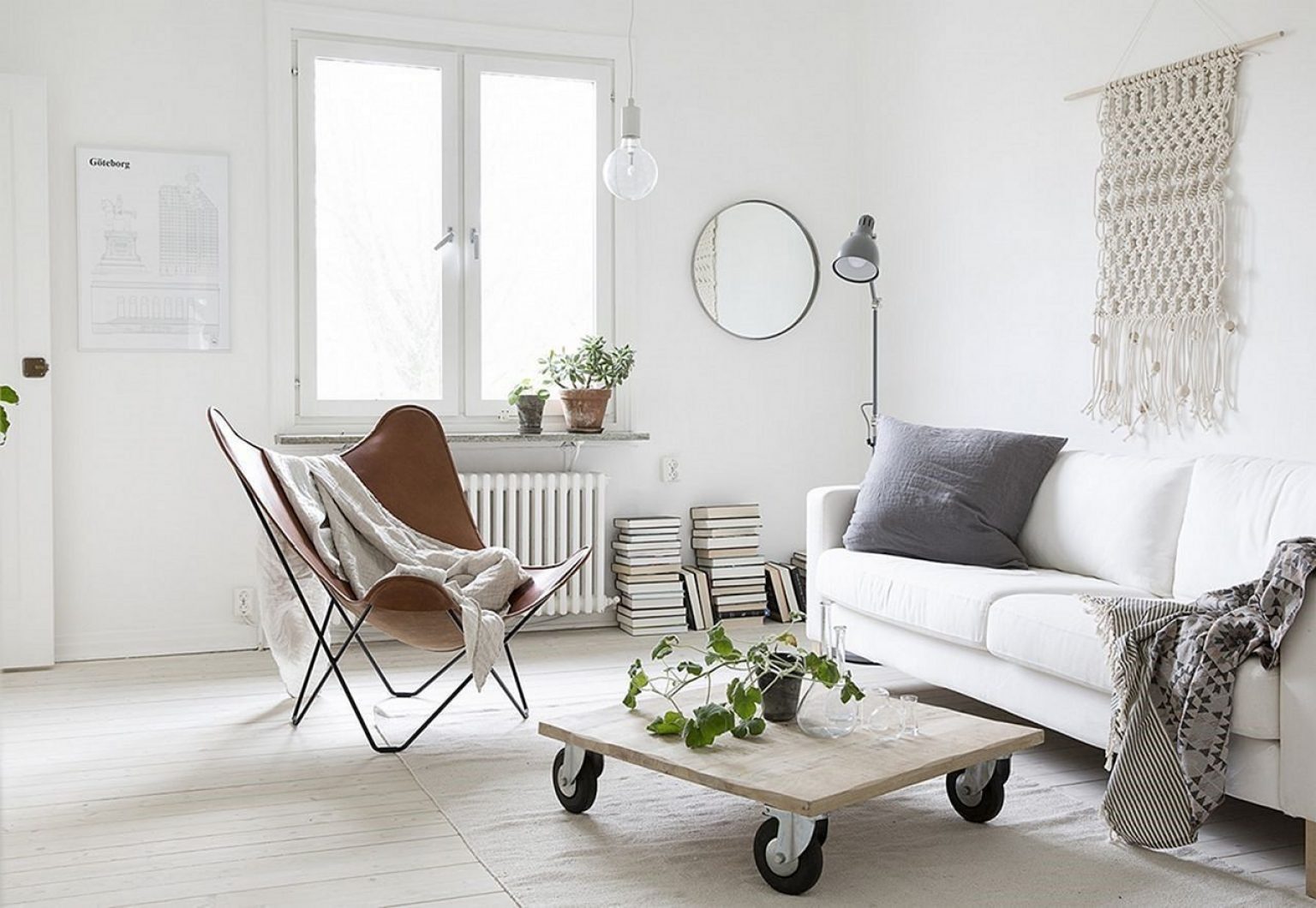 15 Dashing Scandinavian Small Living Room Ideas to Help You Strike the