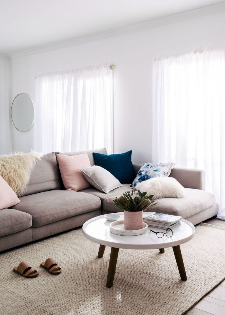 15 Dashing Scandinavian Small Living Room Ideas to Help You Strike the