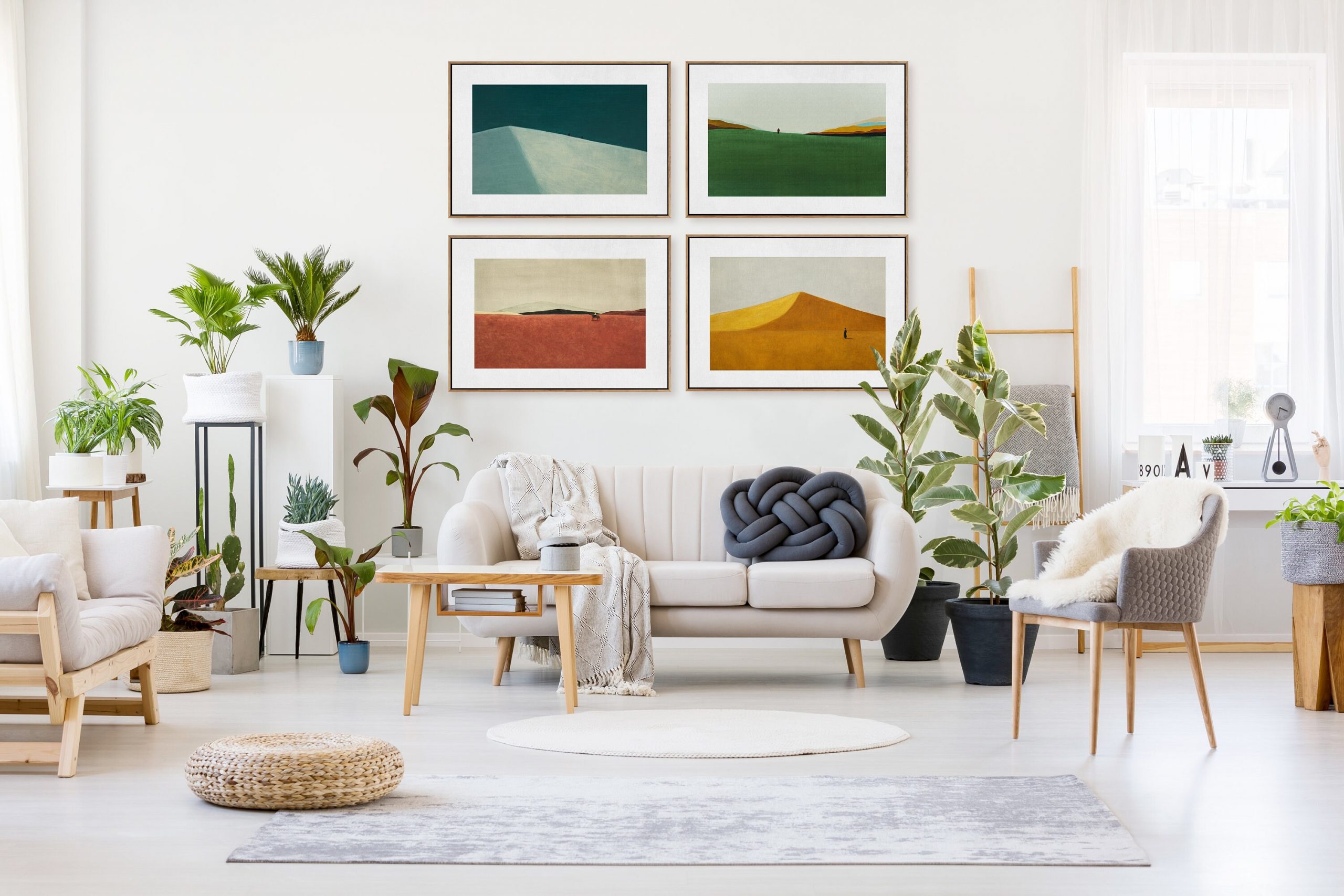 How to Decorate a Small Living Room: 10 Tricks