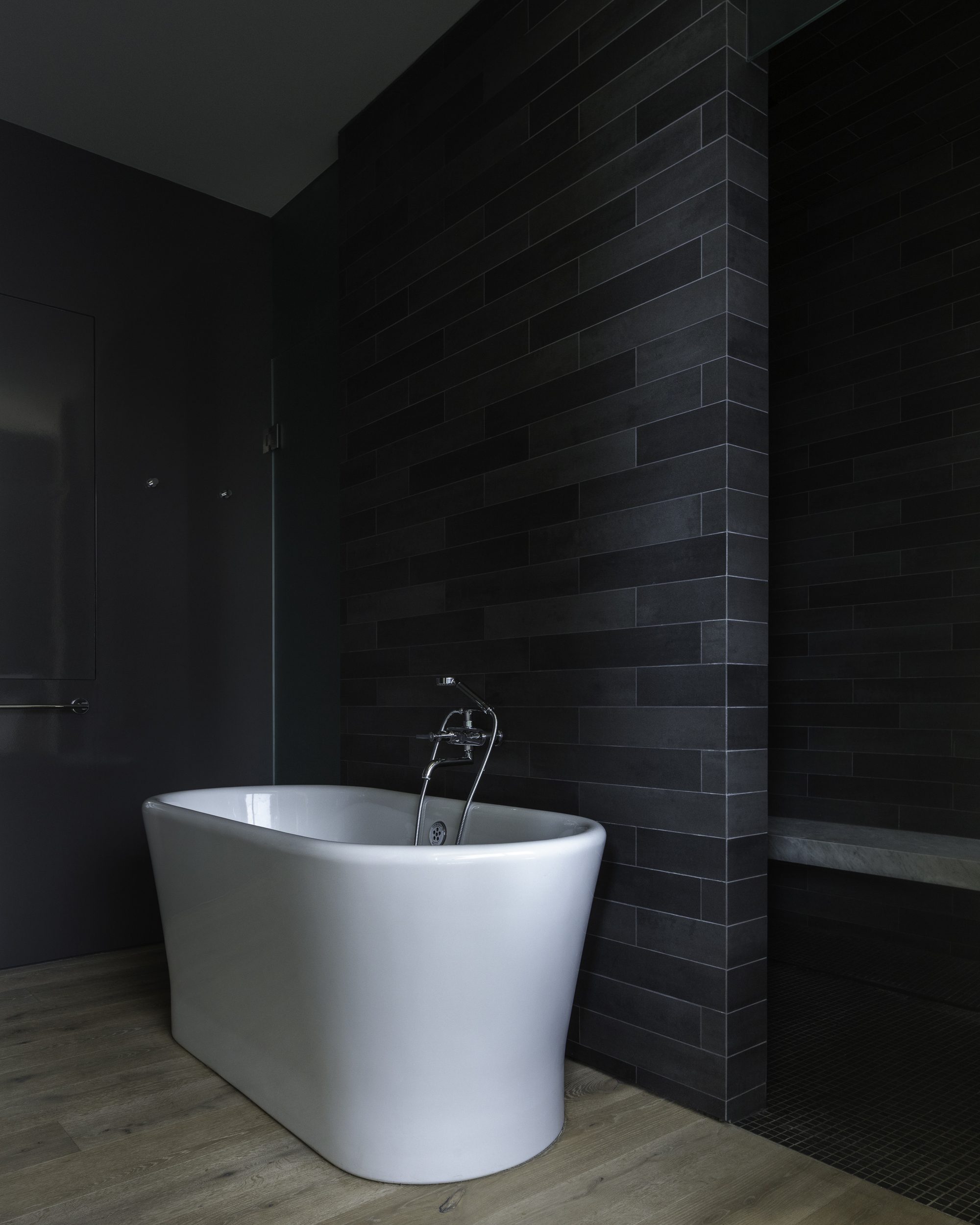 Blur House by Studio B Architecture + Interiors, interior, bathroom, bathtub
