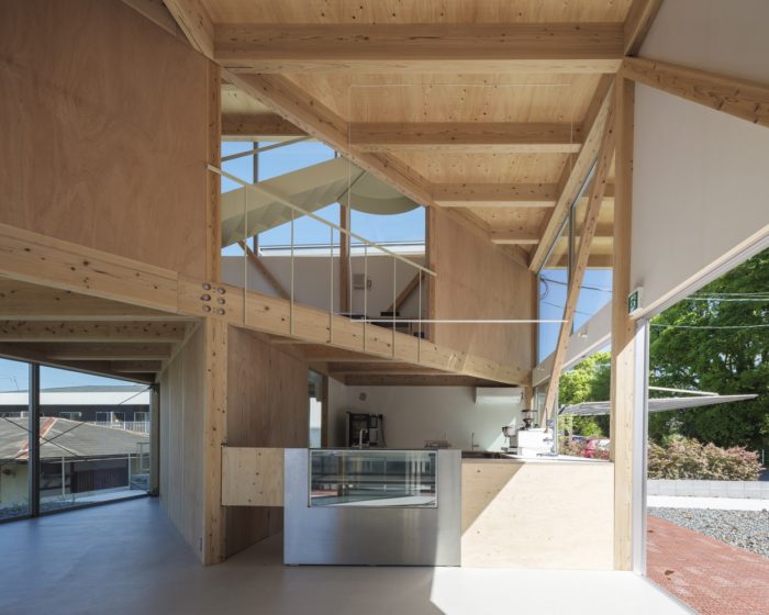 EZU House and Café Arch2O