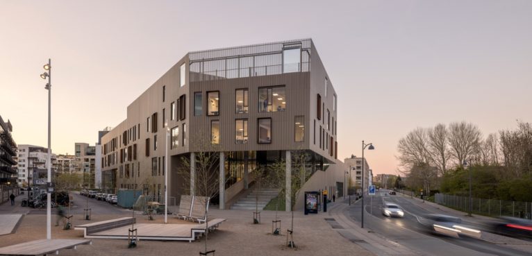 The School on Islands Brygge, Secondary School l C.F. Møller
