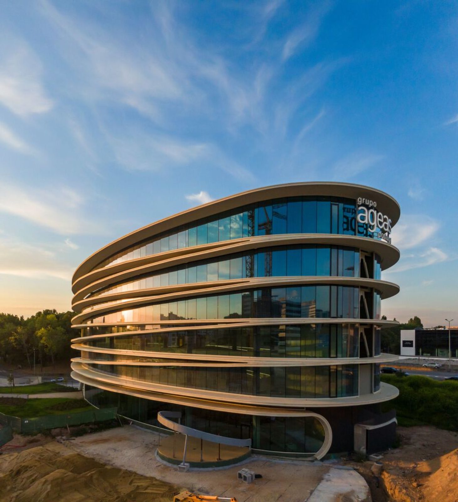 ICON Douro Building l Luís Pedro Silva, arquitecto Lda - Arch2O.com