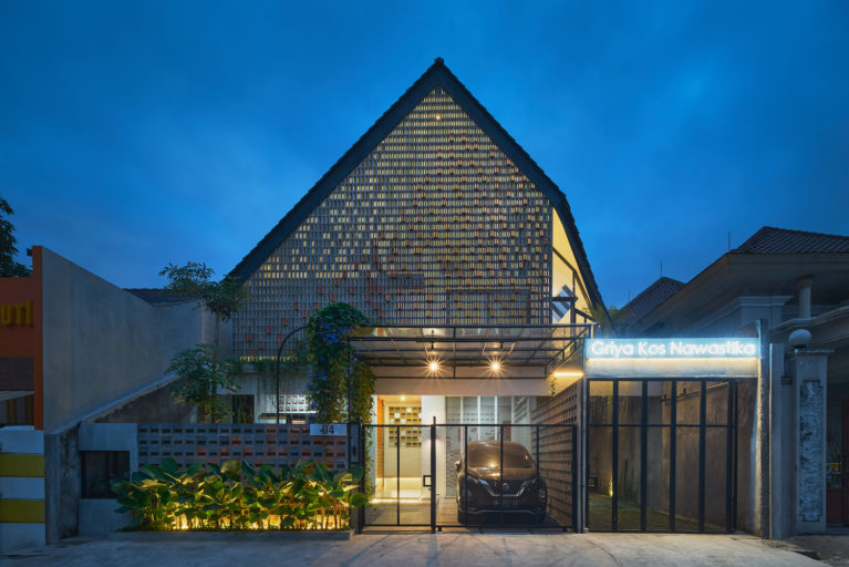 Griya Kos Nawastika Residential and Boarding House l Saturasi Architects