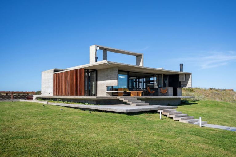 Médanos House | Besonias Almeida Arquitectos