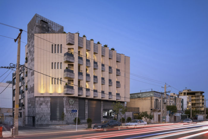 sideway-apartment-ashari-architects