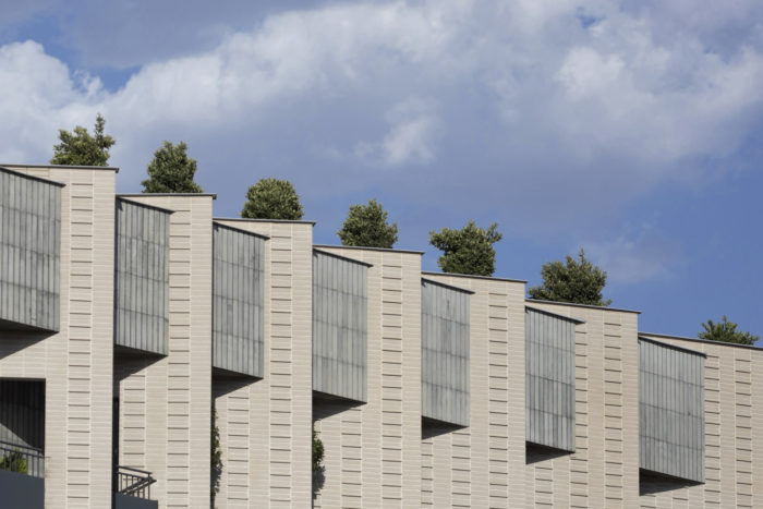 sideway-apartment-ashari-architects