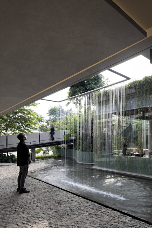 Aruma Split Garden