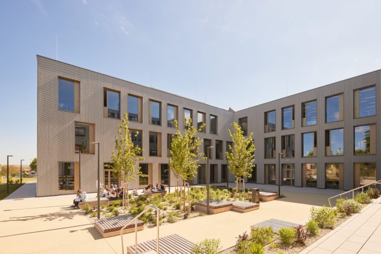Konrad Lorenz Secondary School | Franz&Sue