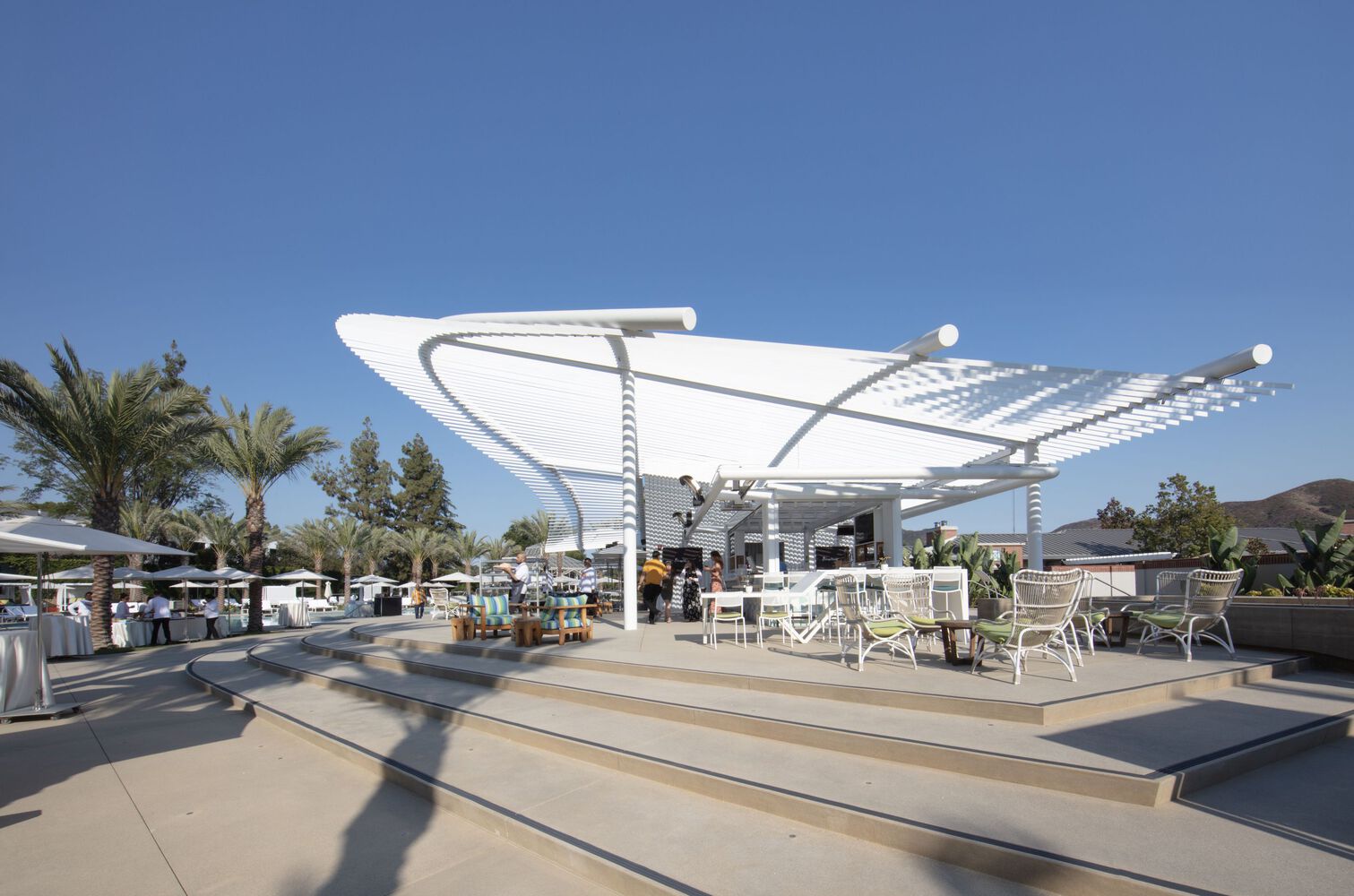 The Cove Four Seasons Outdoor Space