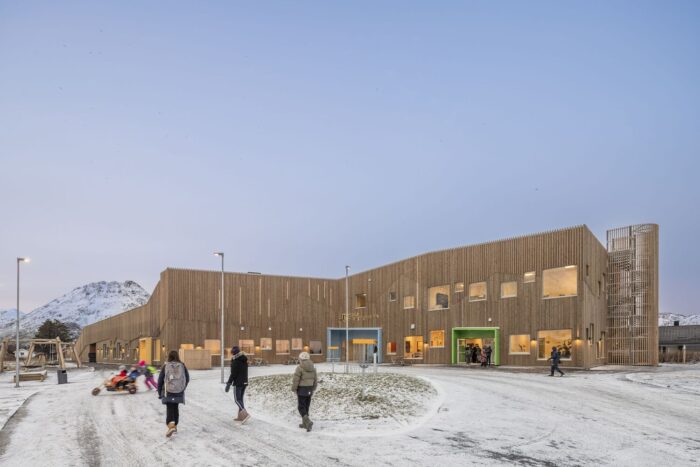 Flakstad School | LINK arkitektur