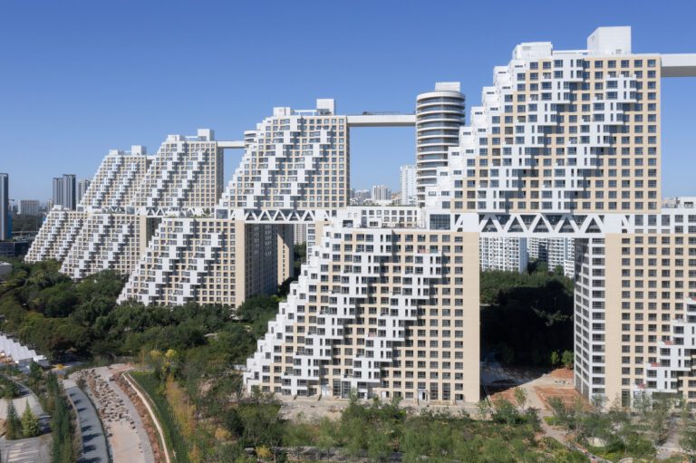 Habitat Qinhuangdao Phase II | Safdie Architects