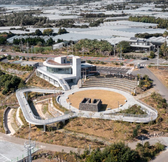  Circular Loop | ﻿HaengUnSiWoo Architects