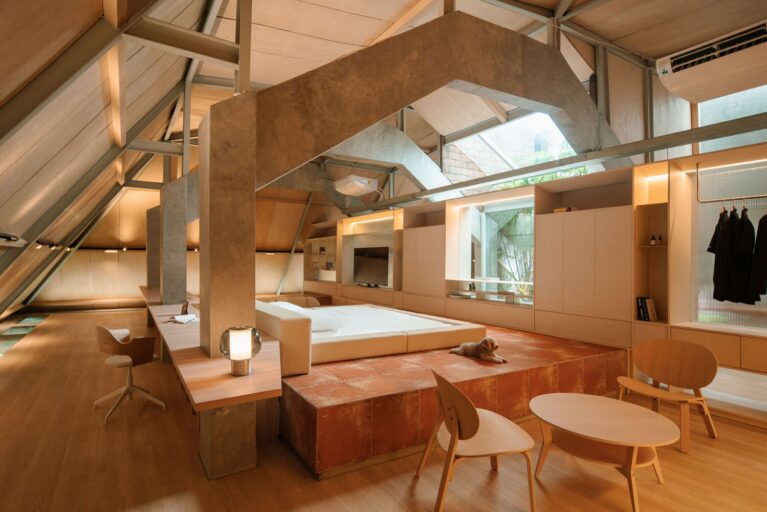 Attic Above Garden House | RAD+ar (Research Artistic Design + architecture)