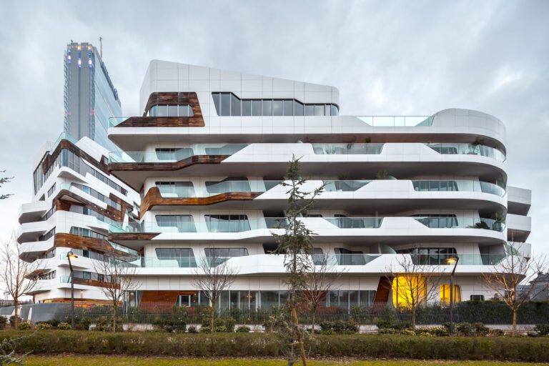 Citylife Apartments | Zaha Hadid Architects