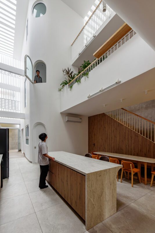 Dinh House