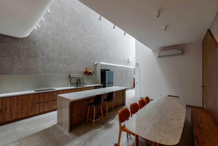 Dinh House