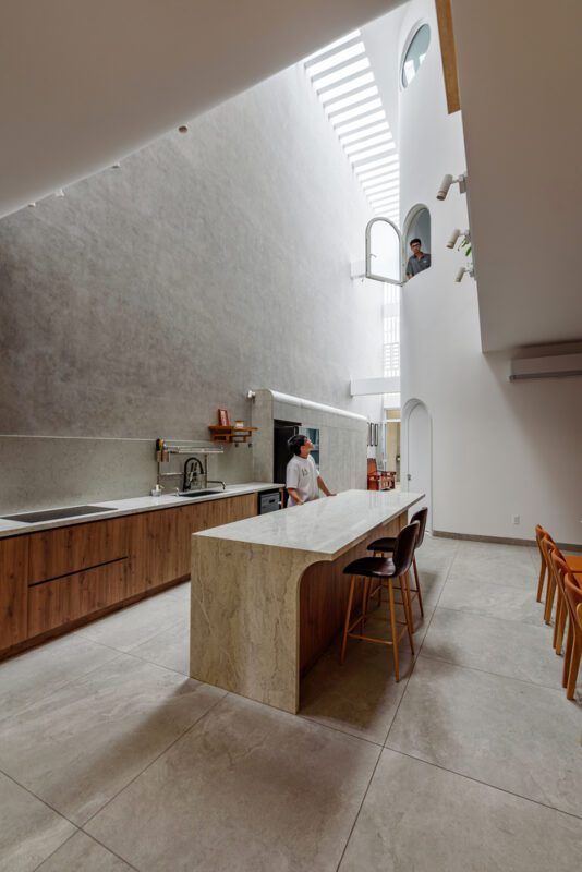 Dinh House