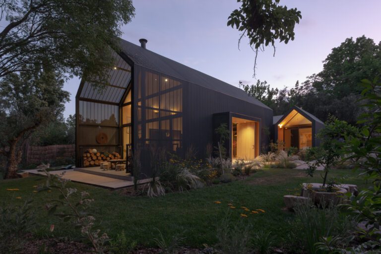 Arrow House | Mora Hughes Arquitectos