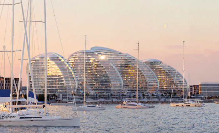 Contemporary Architecture in the UAE Gets a Futuristic Lift with Zaha Hadid Architects’ Oystra