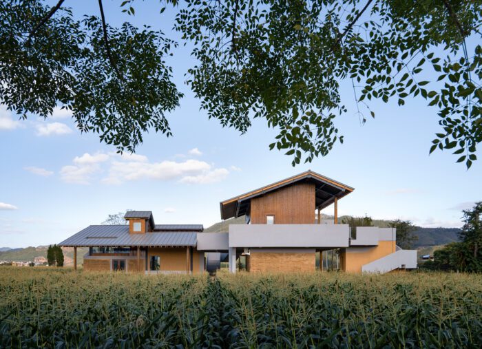 Dongyou Corn Courier Station | SuiPingYiLi Architecture Studio