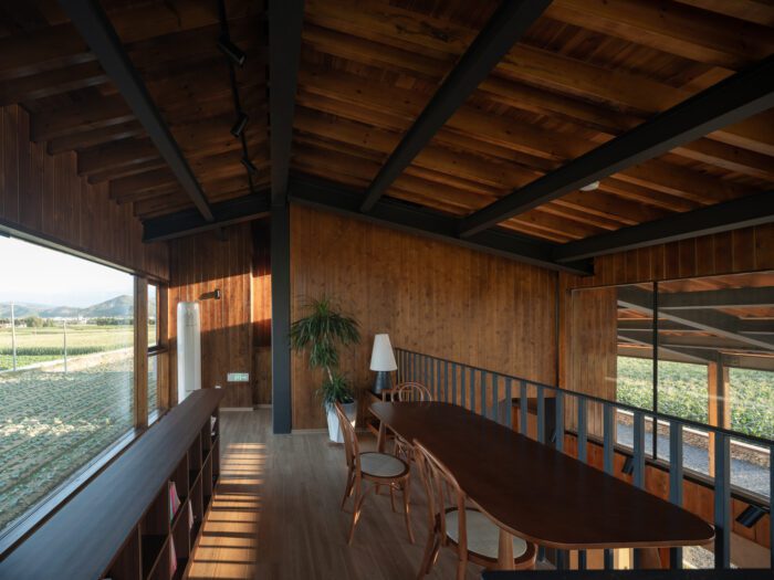 Dongyou Corn Courier Station