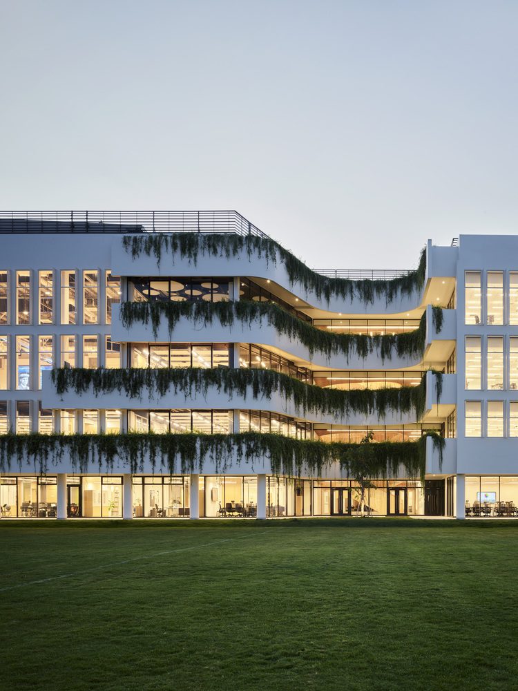 new middle school and steam design center