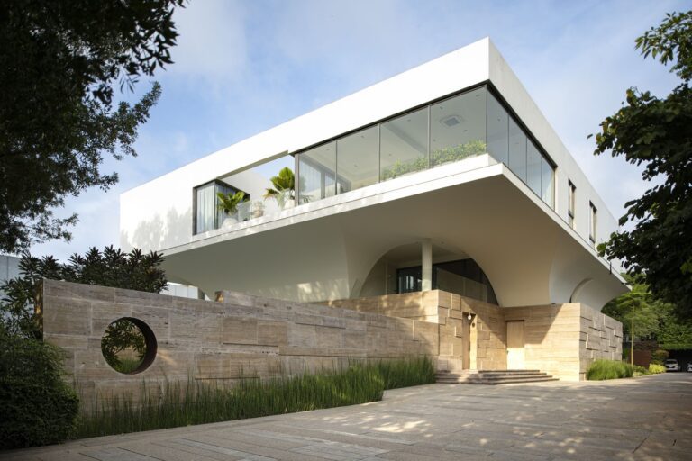 Priyam Residence | Kiasma + A01 Architects