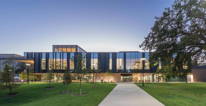 Retail, Auxiliary, and Dining RAD Center at the University of Houston | Perkins&Will