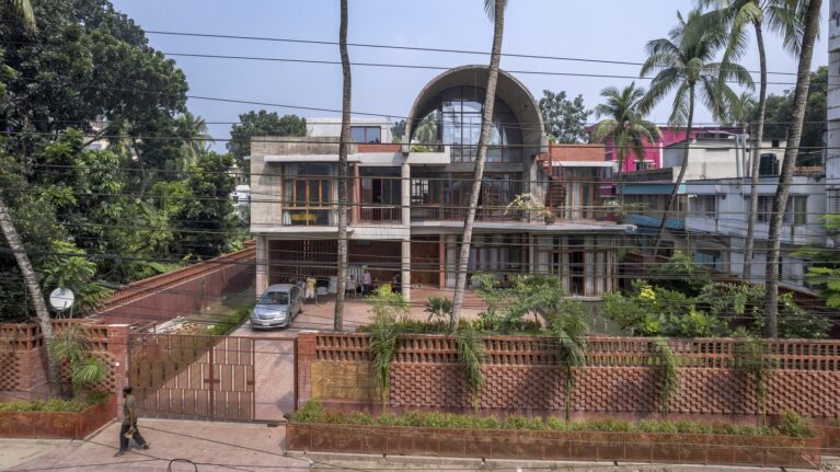 Shesher Kobita Residence | Studio Morphogenesis