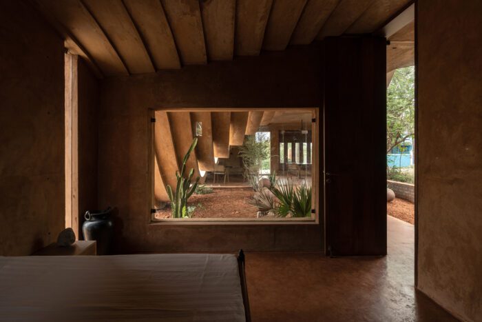 Vaazh House