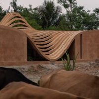 Vaazh House
