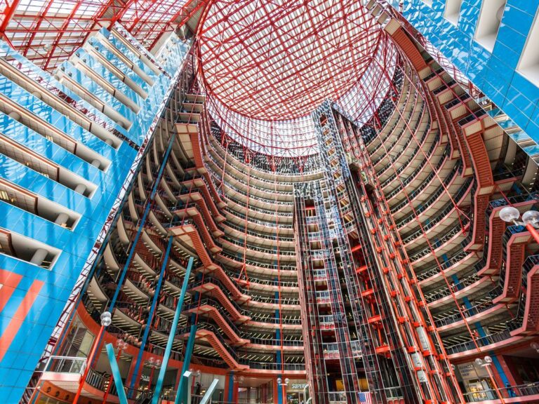 Chicago's Architectural Giants: A Complete Guide to the City's 10 Tallest Buildings